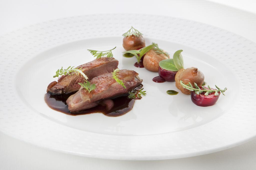 El Castell De Ciutat - Relais & Chateaux 塞奥-德乌赫尔 外观 照片